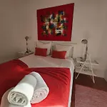 Almirante بيت ضيافة *
